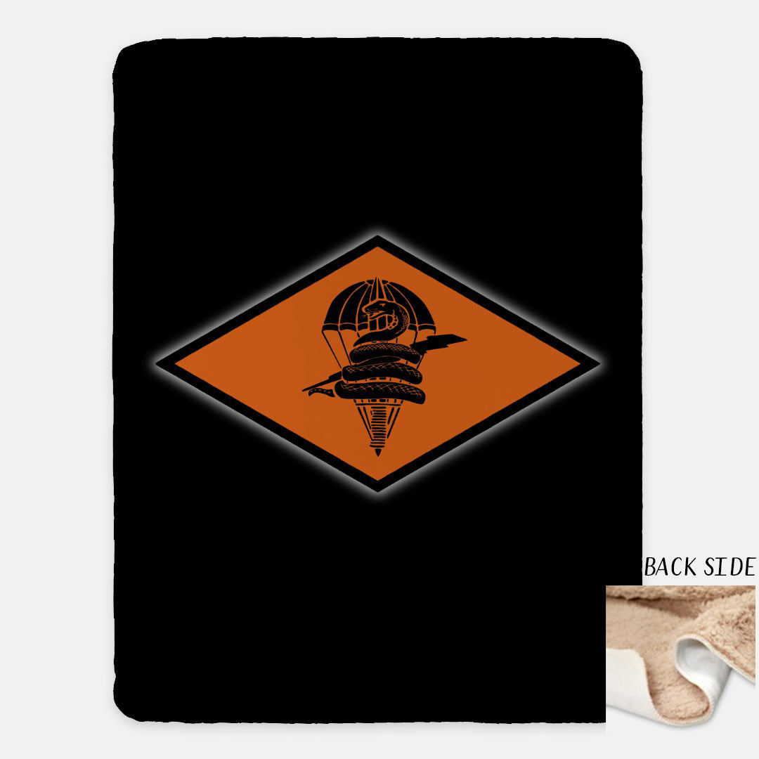 Bushmaster 1-327IN FRG Throw Blanket